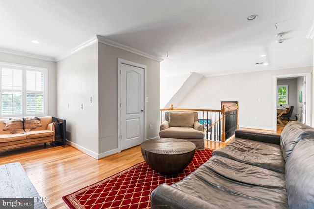 274 BEACHVIEW AVE, Manahawkin, NJ 08050