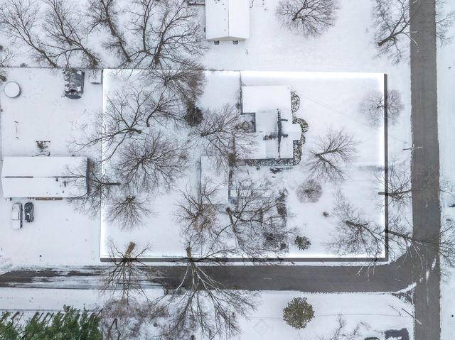 310 Edgemoor Drive, Trail Creek, IN 46360