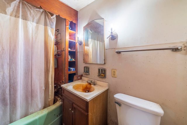 310 Edgemoor Drive, Trail Creek, IN 46360