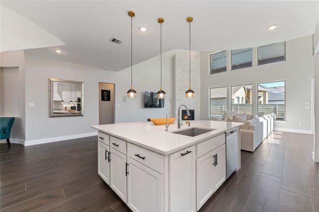 4315 Sandy Cove Drive, Manvel, TX 77578