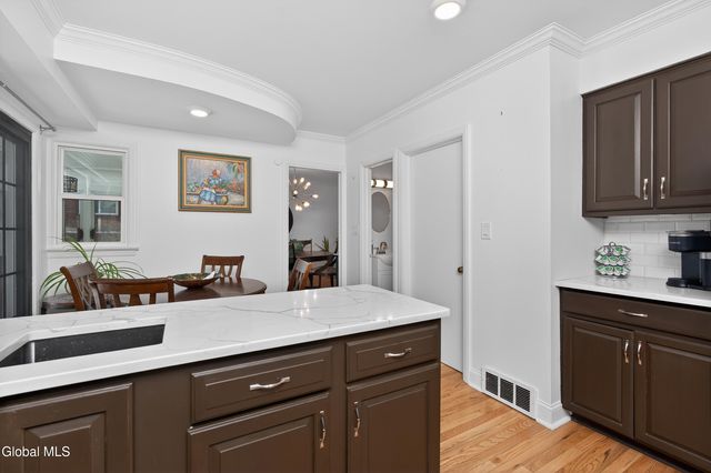 333 S Manning Boulevard, Albany, NY 12208