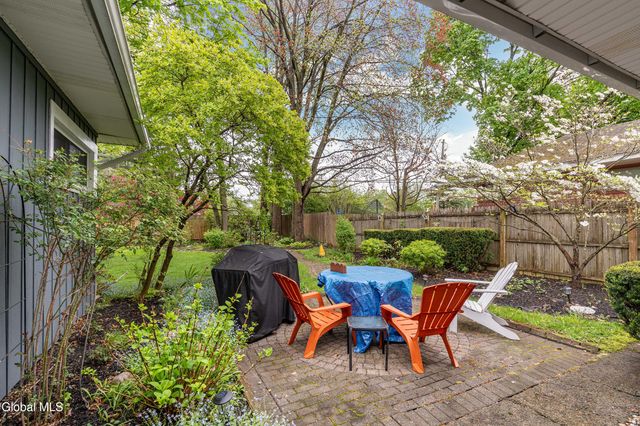 333 S Manning Boulevard, Albany, NY 12208