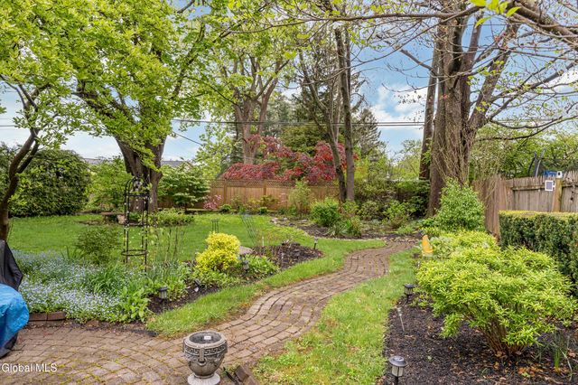 333 S Manning Boulevard, Albany, NY 12208