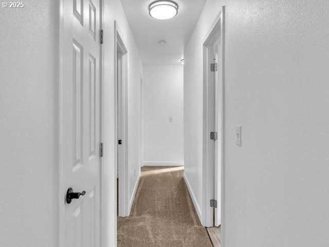 2201 E ELLENDALE Ave, Dallas, OR 97338