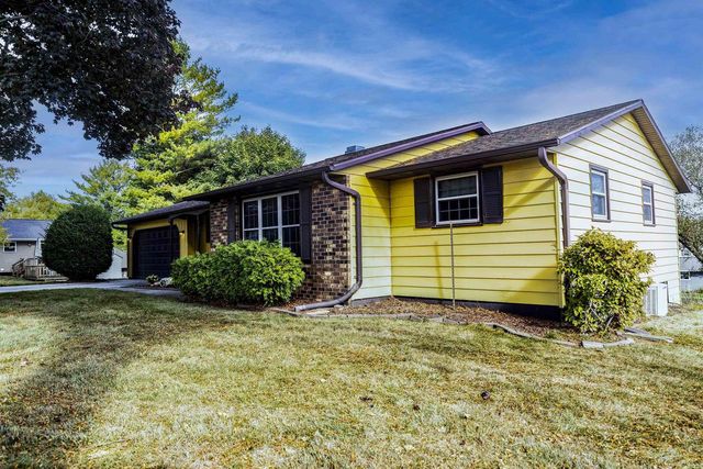 906 PAWN DRIVE, Howard, WI 54313