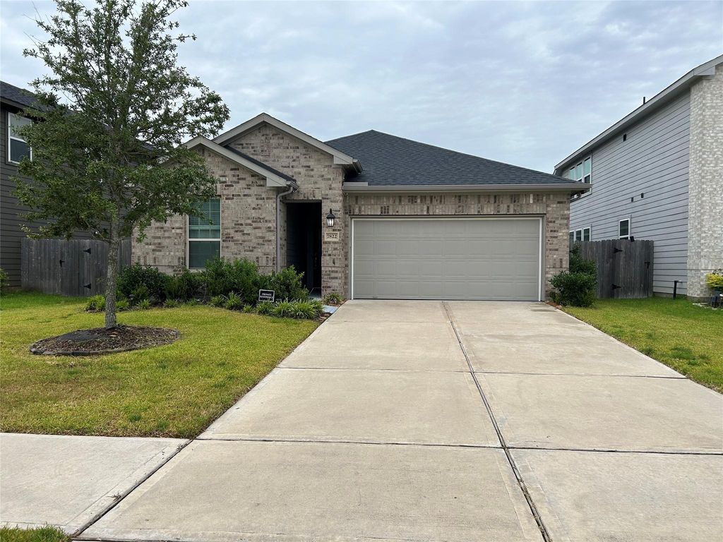 7822 Wyndham Harbor Court, Richmond, TX 77407