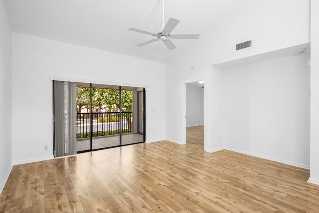 206 Congressional Way 206, Deerfield Beach, FL 33442