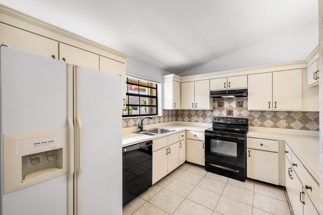 206 Congressional Way 206, Deerfield Beach, FL 33442