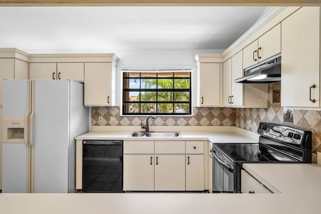 206 Congressional Way 206, Deerfield Beach, FL 33442