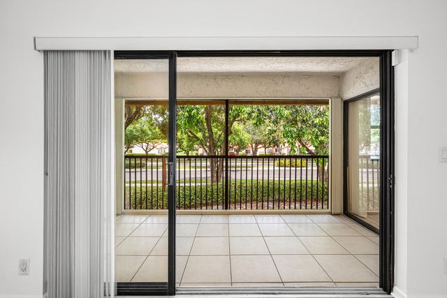 206 Congressional Way 206, Deerfield Beach, FL 33442