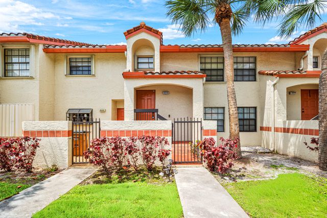 206 Congressional Way 206, Deerfield Beach, FL 33442