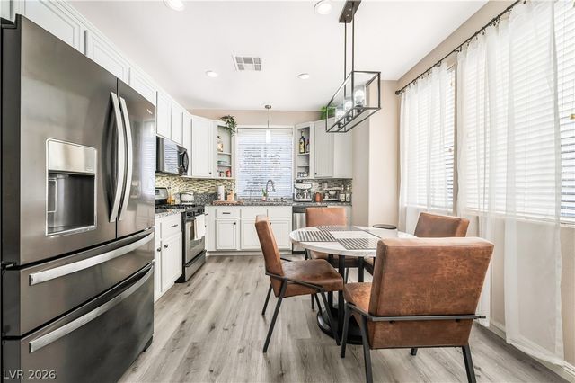 9125 Hampstead Avenue, Las Vegas, NV 89145