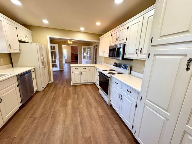 118 Red Oak Lane, Searcy, AR 72143