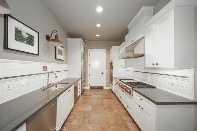 51 Cunningham, Irvine, CA 92618