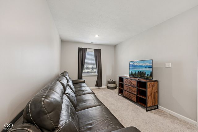 6611 Honeysuckle Way, Pendleton, IN 46064