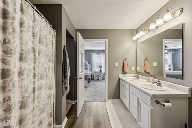 6611 Honeysuckle Way, Pendleton, IN 46064