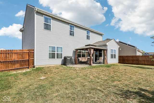 6611 Honeysuckle Way, Pendleton, IN 46064