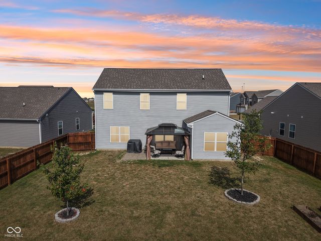 6611 Honeysuckle Way, Pendleton, IN 46064