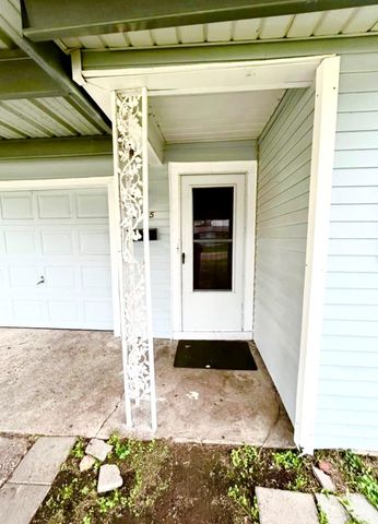 2305 Kingsdale Drive, Deer Park, TX 77536