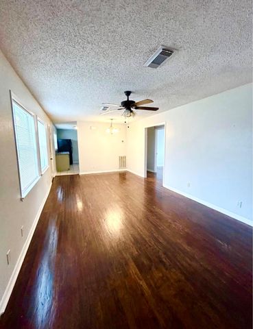 2305 Kingsdale Drive, Deer Park, TX 77536