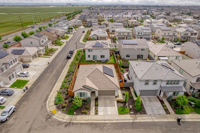 11986 Granzella Way, Rancho Cordova, CA 95742