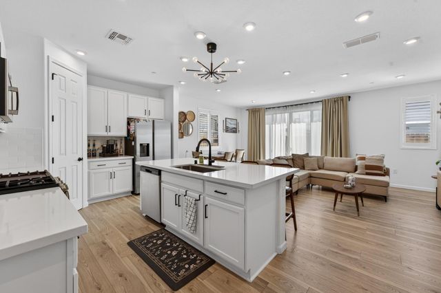11986 Granzella Way, Rancho Cordova, CA 95742