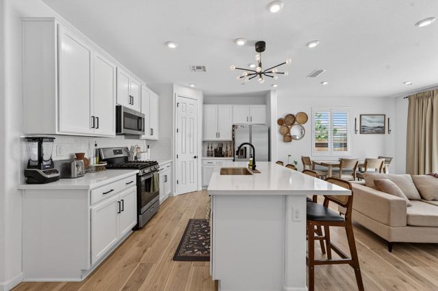 11986 Granzella Way, Rancho Cordova, CA 95742