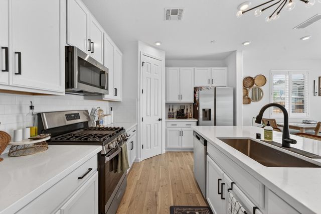 11986 Granzella Way, Rancho Cordova, CA 95742