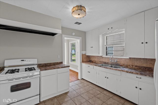 254 E Fairview Street, Shreveport, LA 71104