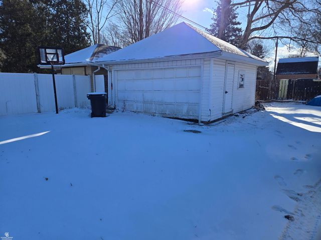 202 S Main Street, Yale, MI 48097
