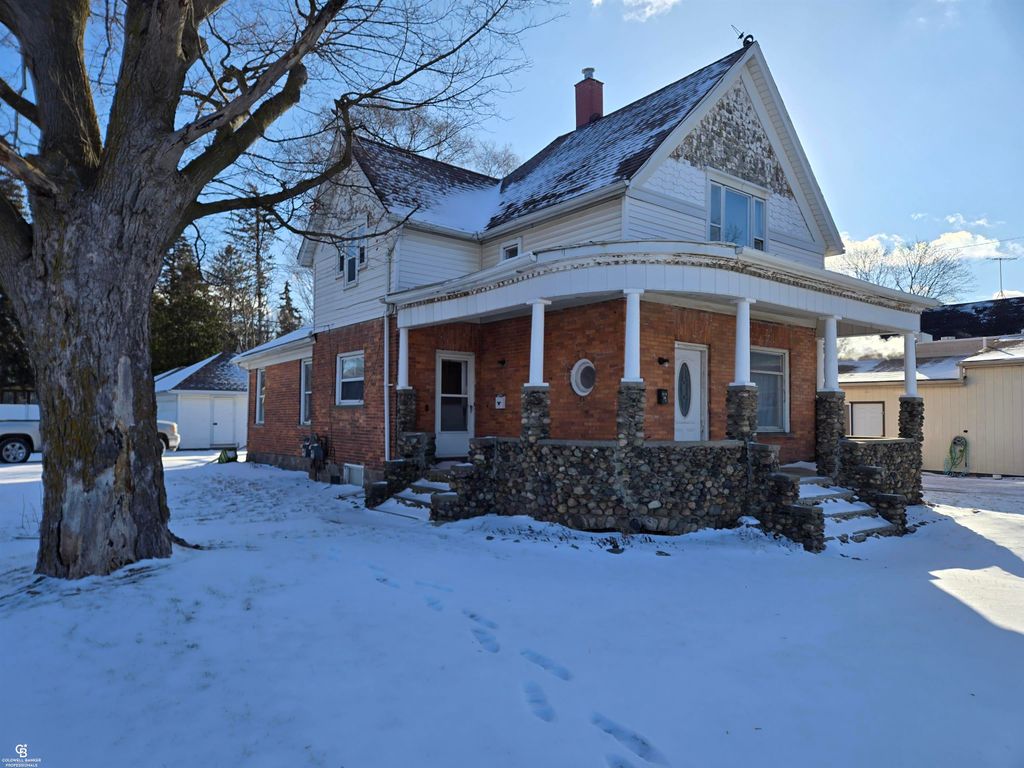 202 S Main Street, Yale, MI 48097