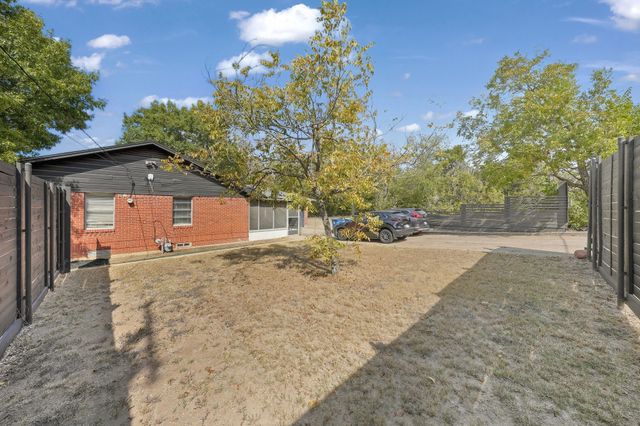 500 Ida Bess Avenue, Desoto, TX 75115