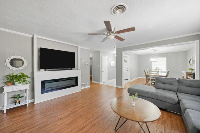 500 Ida Bess Avenue, Desoto, TX 75115