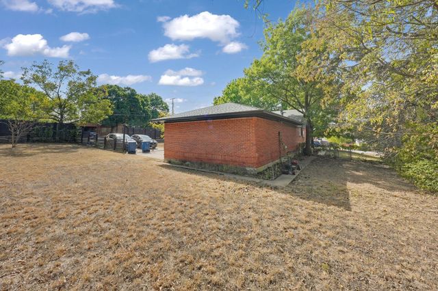 500 Ida Bess Avenue, Desoto, TX 75115