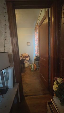 1657 N Artesian Avenue, Chicago, IL 60647