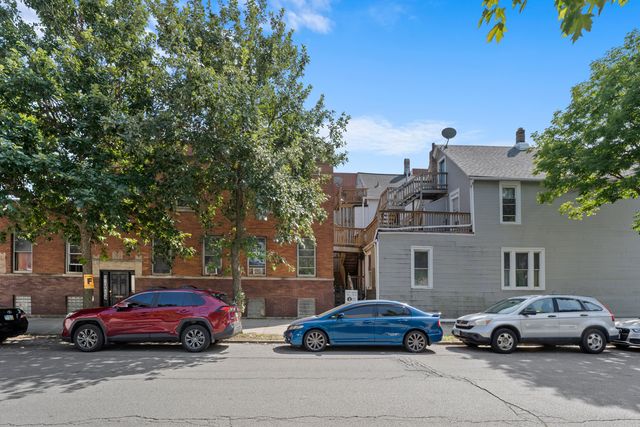 1657 N Artesian Avenue, Chicago, IL 60647
