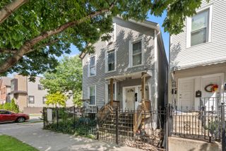 1657 N Artesian Avenue, Chicago, IL 60647