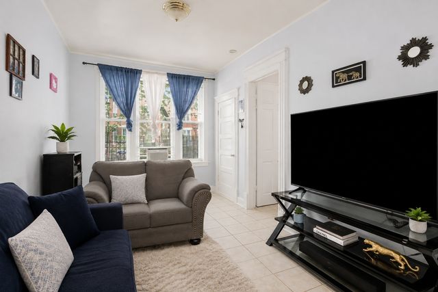 2639 S Trumbull Avenue, Chicago, IL 60623