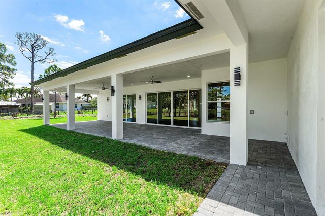 15090 Temple Boulevard, Loxahatchee, FL 33470
