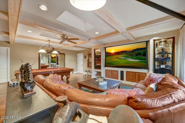 8434 E CHARTER OAK Drive, Scottsdale, AZ 85260