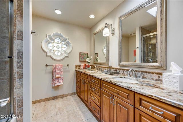 8434 E CHARTER OAK Drive, Scottsdale, AZ 85260