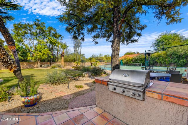 8434 E CHARTER OAK Drive, Scottsdale, AZ 85260