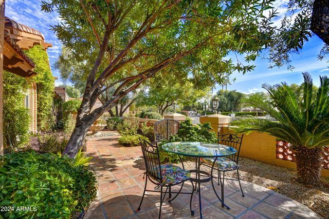 8434 E CHARTER OAK Drive, Scottsdale, AZ 85260