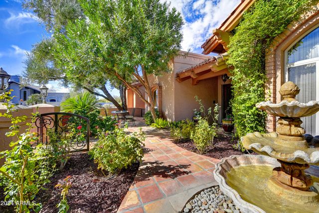 8434 E CHARTER OAK Drive, Scottsdale, AZ 85260