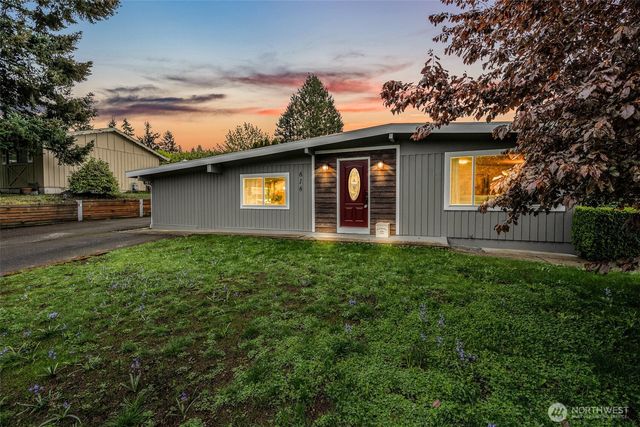 616 S 318th Place, Federal Way, WA 98003