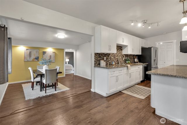 616 S 318th Place, Federal Way, WA 98003