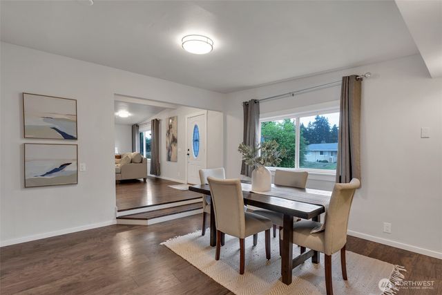 616 S 318th Place, Federal Way, WA 98003