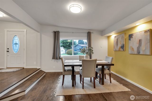 616 S 318th Place, Federal Way, WA 98003