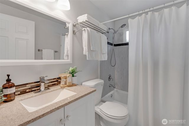 616 S 318th Place, Federal Way, WA 98003