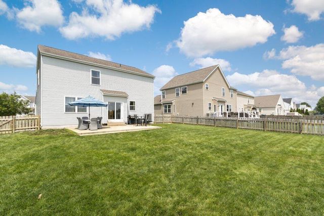 133 Brenden Drive, Pataskala, OH 43062